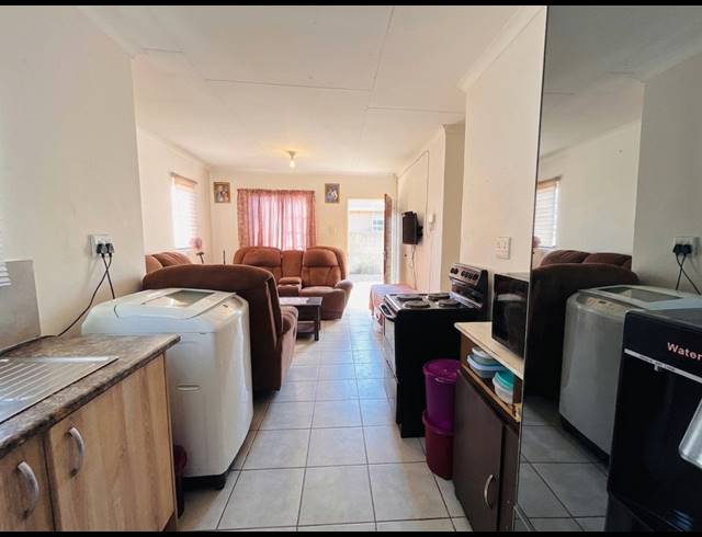 3 BEDROOM HOUSE FOR SALE IN SAVANNA CITY